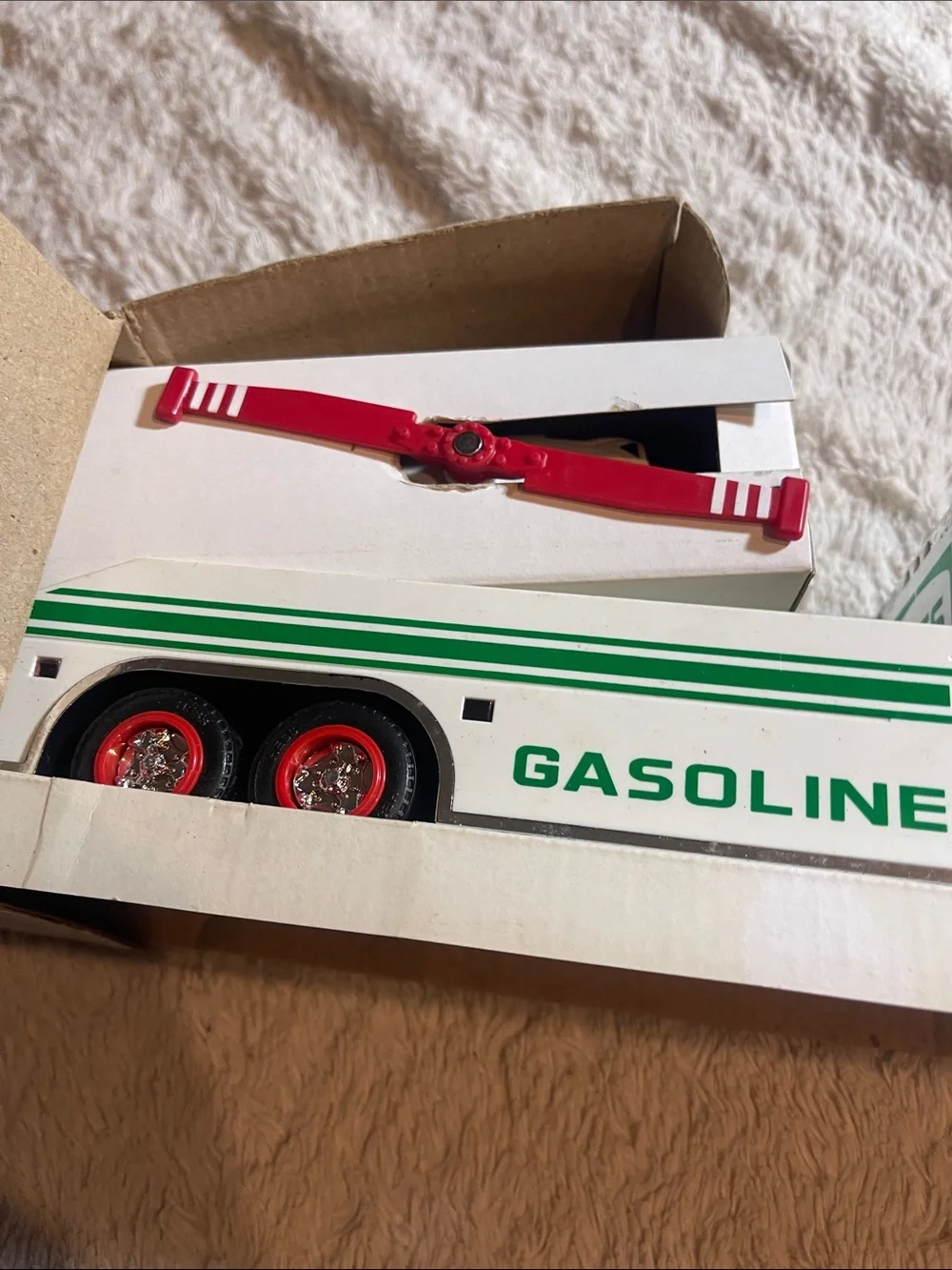 Hess Green & White Gasoline Truck and Helicopter Set 1995